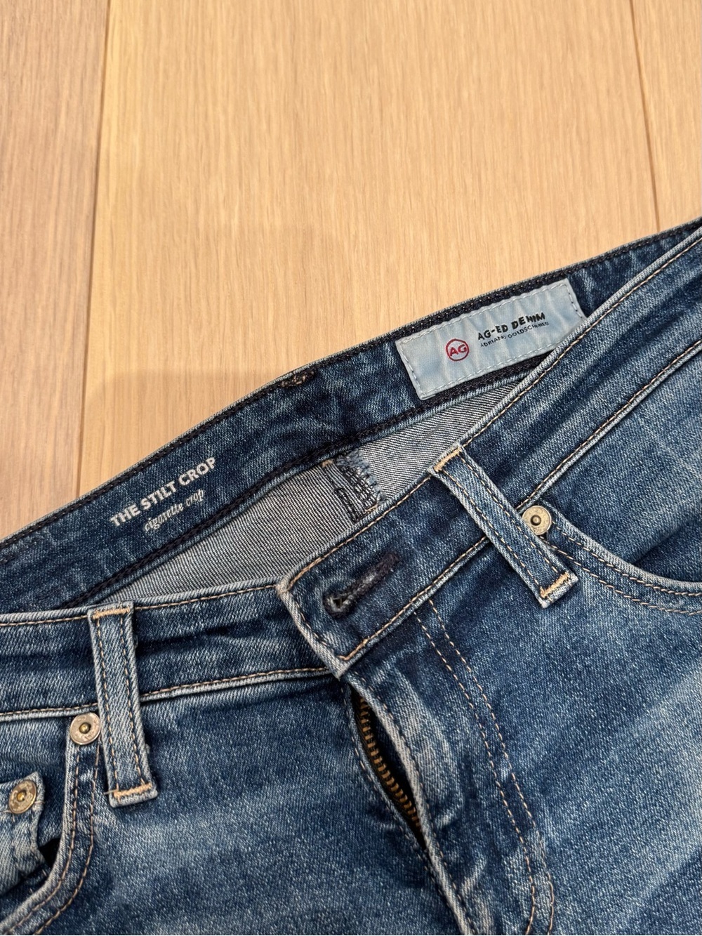 AG Adriano Goldschmied Cropped Jeans - Picture 4 of 8